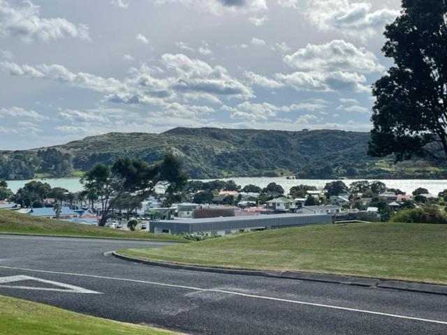 Raglan Seaview Cabin Экстерьер фото